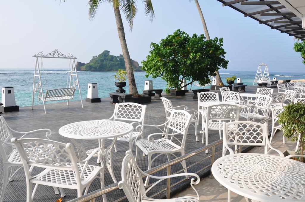 Goviyapana Beach Hotel Ахангама Экстерьер фото